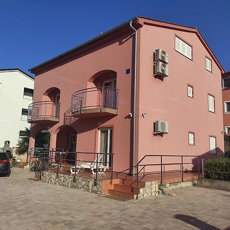 מאלינסקה Apartments Mihael מראה חיצוני תמונה
